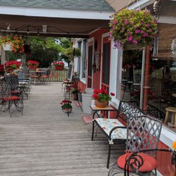 Beaner's Place Water Street Cafe - Lovely patio seating.