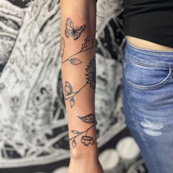 Vudoo Tattoo & Piercing - Tattoo by our resident artist Ross! - Tattoo Near Me - BAYTOWN, Texas Vudoo Tattoo & Piercing - Tattoo by our resident artist Ross! - Tattoo Near Me - BAYTOWN, Texas