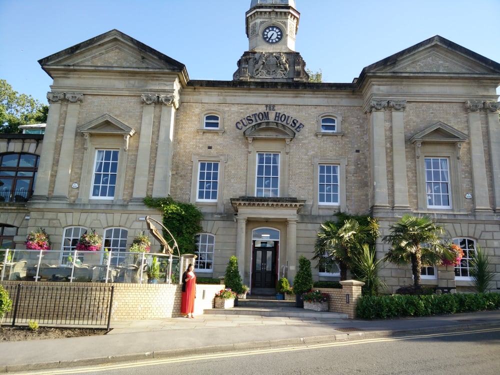 THE OLD CUSTOM HOUSE Updated September 2024 11 Photos Penarth