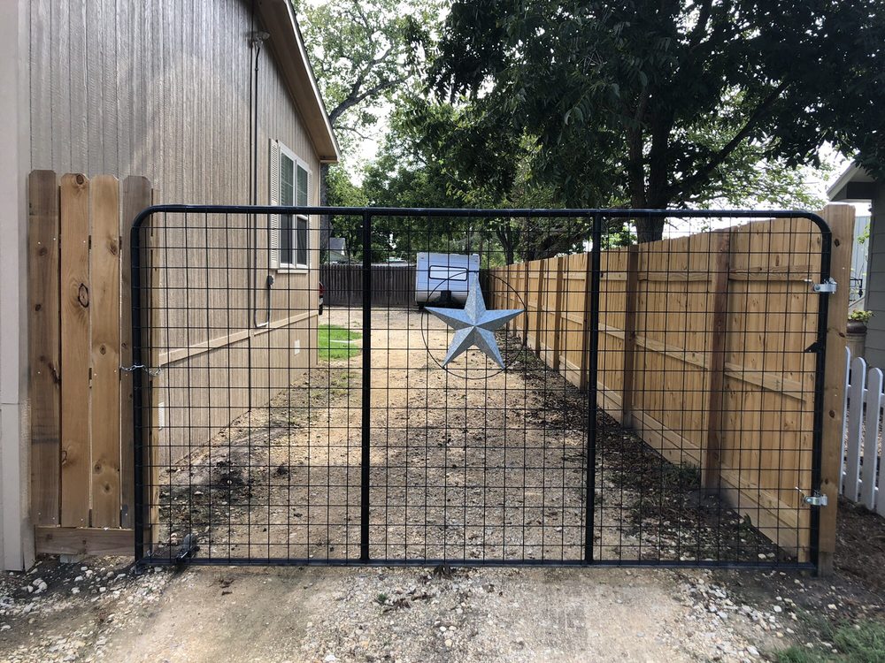 TOP HAND FEED Updated September 2024 8938 Highway 59 N, Ganado