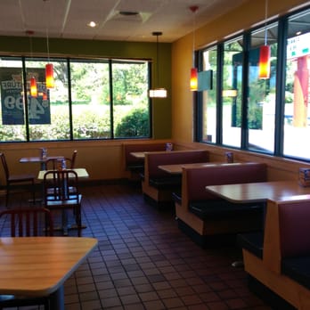 Popeyes Louisiana Kitchen - Dining area - Chicken Wings Near Me - Paducah, Kentucky Popeyes Louisiana Kitchen - Dining area - Chicken Wings Near Me - Paducah, Kentucky