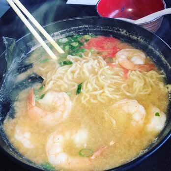 ZENSTREET - This was a nice spot to have noodles. The service was excellent. The food awesome and the setting very very nice. - Thai Near Me - Riverside, California