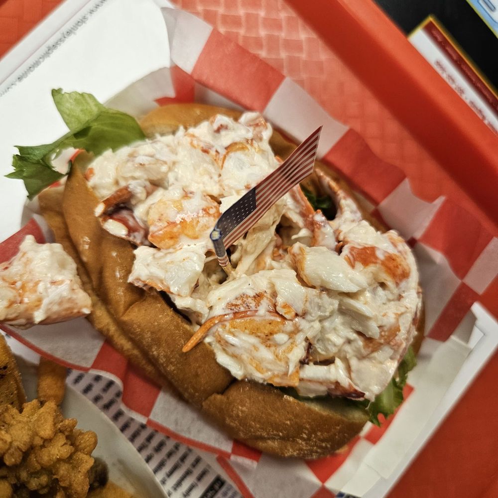 The Red Barn - 1/4lb lobster roll, no sides - Seafood Near Me - Augusta, Maine