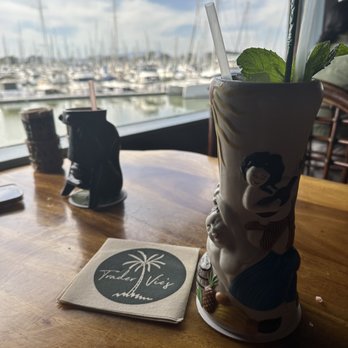 Trader Vic's - E'ville Awa - Hawaiian Near Me - Emeryville, California