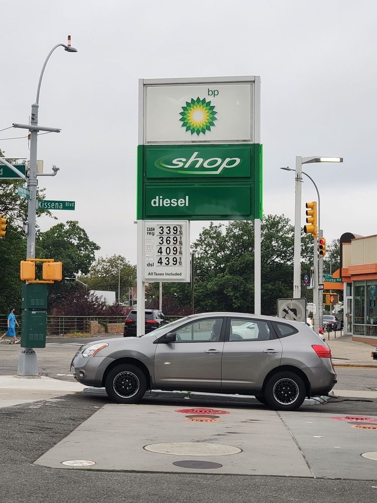 BP GAS STATION Updated April 2024 28 Photos 15411 Horace Harding
