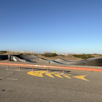 Sunset Dunes - Skateboarding area by Sloat Av - Parks Near Me - San Francisco, California Sunset Dunes - Skateboarding area by Sloat Av - Parks Near Me - San Francisco, California