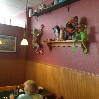 The Frog Pond - http://www.floridafoodlover.com/2014/08/the-frog-pond-saint-petersburg-beach-fl.html - Breakfast & Brunch Near Me - St Pete Beach, Florida The Frog Pond - http://www.floridafoodlover.com/2014/08/the-frog-pond-saint-petersburg-beach-fl.html - Breakfast & Brunch Near Me - St Pete Beach, Florida
