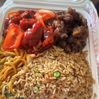 Sichuan Pepper Express - On the left, we have sweet-and-sour pork on the right. We have black pepper chicken on the bottom. We have lo mein noodles and fried rice. - Chinese Near Me - Houston, Texas Sichuan Pepper Express - On the left, we have sweet-and-sour pork on the right. We have black pepper chicken on the bottom. We have lo mein noodles and fried rice. - Chinese Near Me - Houston, Texas