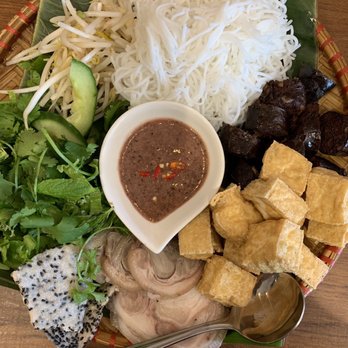 Hanoi Old Quarter Restaurant - Yummy!! - Vietnamese Near Me - Vancouver, British Columbia