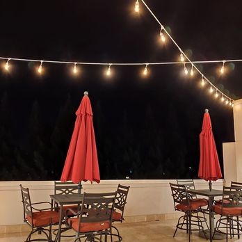 San Ramon Marriott - M Lounge outdoor patio. - Hotels Near Me - San Ramon, California