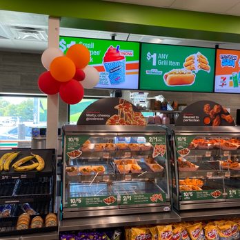 7-Eleven - a display of food items in a store - Convenience Stores Near Me - Tavernier, Florida