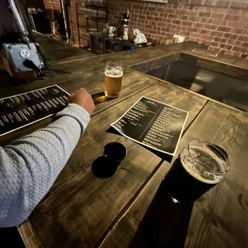 Obsidian Beer Hall - Breweries Near Me - Everett, Washington Obsidian Beer Hall - Breweries Near Me - Everett, Washington