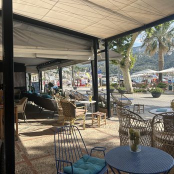 Carta Restaurant - Hotel Miramar - View from patio - Restaurants Near Me - Can Picafort, PM Carta Restaurant - Hotel Miramar - View from patio - Restaurants Near Me - Can Picafort, PM