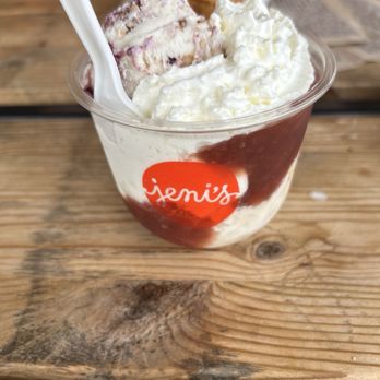 Jeni's Splendid Ice Creams - Strawberry Shortcake Parfait - Ice Cream & Frozen Yogurt Near Me - Atlanta, Georgia Jeni's Splendid Ice Creams - Strawberry Shortcake Parfait - Ice Cream & Frozen Yogurt Near Me - Atlanta, Georgia
