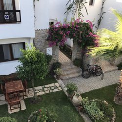 Marphe Hotel Suites & Villas