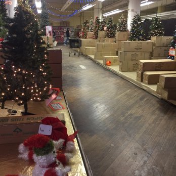 Kindy's Factory Outlet - Discount Store Near Me - Philadelphia, Pennsylvania Kindy's Factory Outlet - Discount Store Near Me - Philadelphia, Pennsylvania