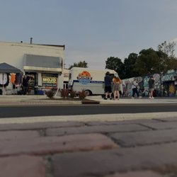 MOJO Skateboard Shop