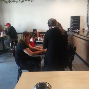 Mandys Cafe - Not a open seat means alot - Breakfast & Brunch Near Me - Bakersfield, California