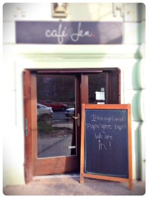 Café Jen by null