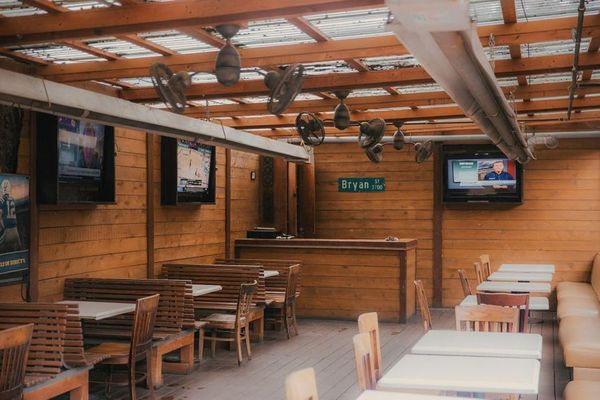 Bryan Street Tavern by null