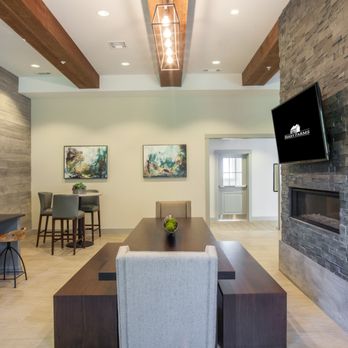 Berry Farms - Apartments Near Me - North Andover, Massachusetts