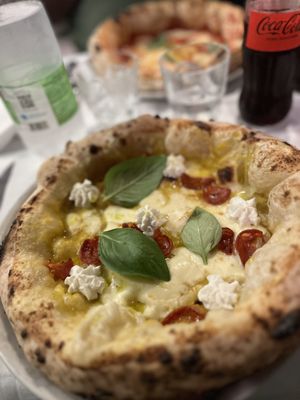 Piccolo Buco (NO PRENOTAZIONI-NO RESERVATIONS) by null