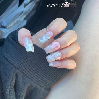 Mani Q Spa - halloween nails - Nail Salons Near Me - Wilmington, North Carolina
