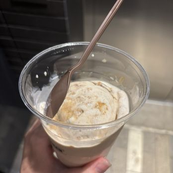 Salt & Straw - Apple Cider Donuts - Ice Cream & Frozen Yogurt Near Me - Culver City, California Salt & Straw - Apple Cider Donuts - Ice Cream & Frozen Yogurt Near Me - Culver City, California