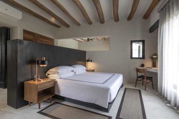 Thompson Zihuatanejo, by Hyatt by null