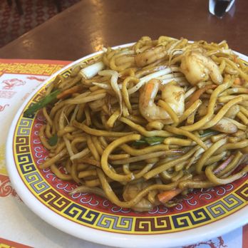 Golden Inn Restaurant - Shrimp lo mein - Chinese Near Me - Superior, Wisconsin Golden Inn Restaurant - Shrimp lo mein - Chinese Near Me - Superior, Wisconsin