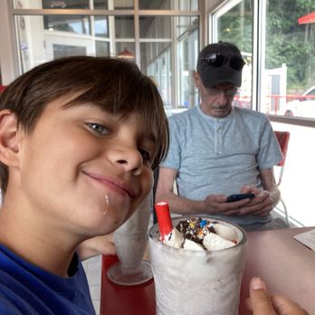 Steak 'n Shake - Steak 'n Shake in Morgantown - Burgers Near Me - Star City, West Virginia Steak 'n Shake - Steak 'n Shake in Morgantown - Burgers Near Me - Star City, West Virginia