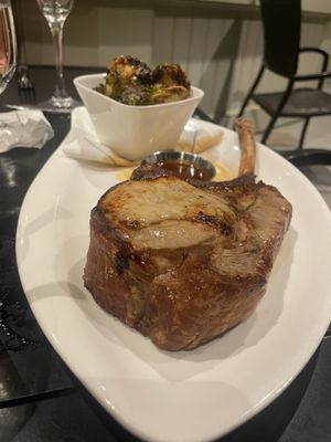 Links, an American Grill by null