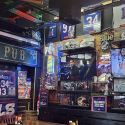 Molly Malone's Irish Pub - Bills Backer Bar