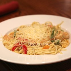 The Soup Spoon Cafe - Voodoo Pasta ($20.99) - Sautéed bell peppers, onions, and shrimp in a Cajun-tarragon-sherry cream sauce over linguine.