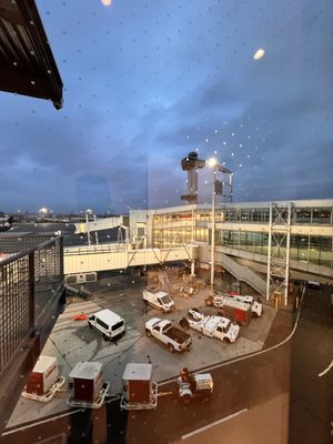Delta Sky Club by null