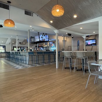 Zunzibar - Bars Near Me - Hilton Head Island, South Carolina Zunzibar - Bars Near Me - Hilton Head Island, South Carolina