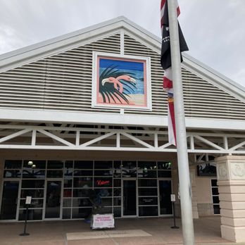 Florida Welcome Center - Heading inside the welcome center - Visitor Centers Near Me - Pensacola, Florida