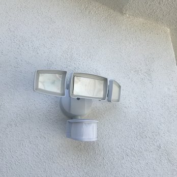 Universal Electrician - Electricians Near Me - Burbank, California