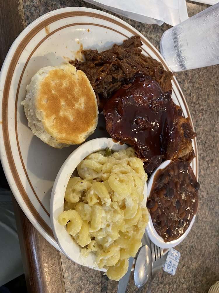 Food from Hickory Ridge Restaurant