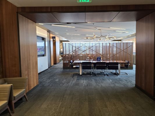 Delta Sky Club by null