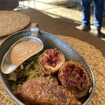 Divided Sky Tavern - Ruben Egg Rolls - American Near Me - Fair Oaks, California