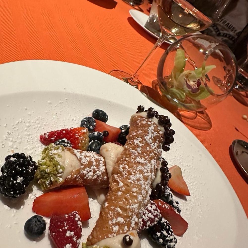 Sinatra - Cannoli - Italian Near Me - Las Vegas, Nevada Sinatra - Cannoli - Italian Near Me - Las Vegas, Nevada