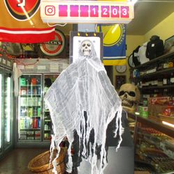 Broadway Liquors