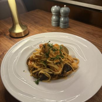 Saltyard - Seafood linguine - New American Near Me - Burlingame, California Saltyard - Seafood linguine - New American Near Me - Burlingame, California