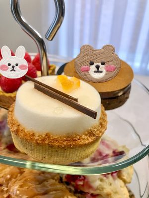 Cho-Kwok-Lat Markham by null