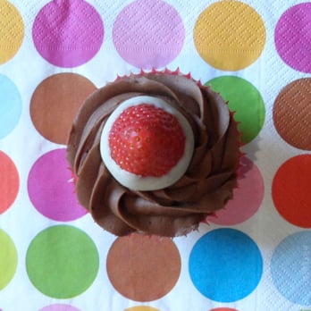 Heavenly Cupcakes - Rutland - Chocolate & Strawberry Cupcake - Caterers Near Me Heavenly Cupcakes - Rutland - Chocolate & Strawberry Cupcake - Caterers Near Me