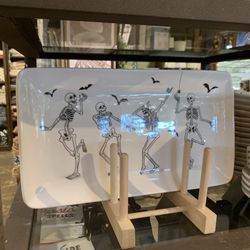 Kirkland's - Halloween decor