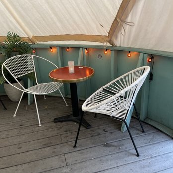 Gran Torino - Inside hut - Cafes Near Me - New York, New York Gran Torino - Inside hut - Cafes Near Me - New York, New York