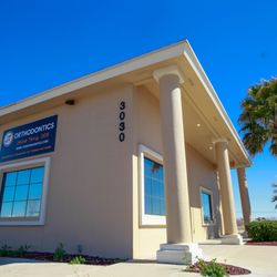 JT Orthodontics - Front entrance