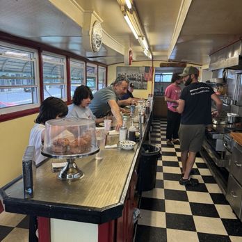 Redwood Diner - Diners Near Me - East Syracuse, New York Redwood Diner - Diners Near Me - East Syracuse, New York